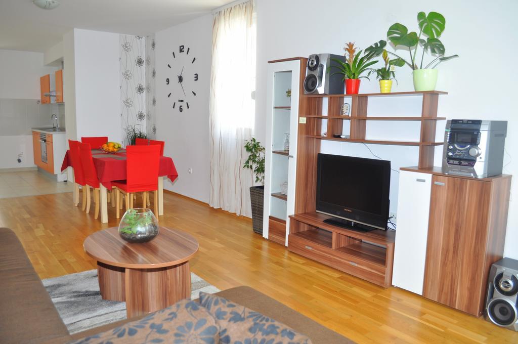 Apartment Kristijan มาคาร์สกา ภายนอก รูปภาพ